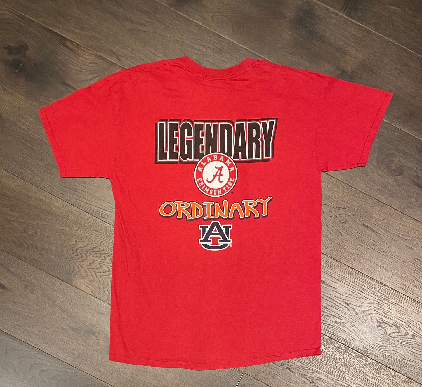 Alabama Crimson Tide Legendary Graphic Tee | Size Large | Vintage 2000s College Football Red T-Shirt | Free Shipping to USA |