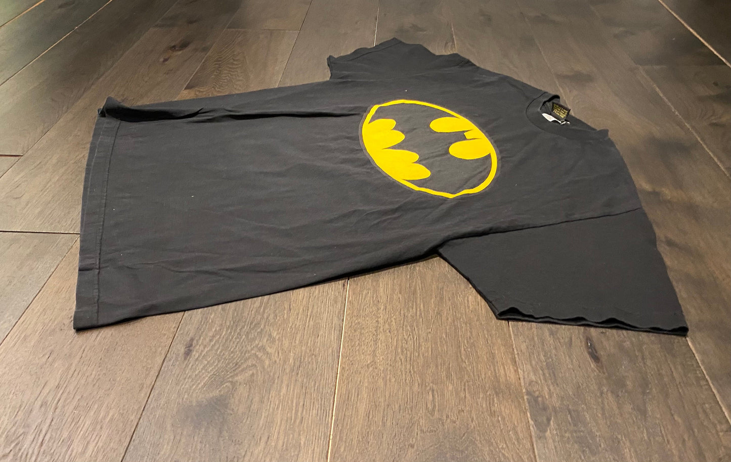 Batman Yellow Logo Graphic Tee | Size XXL | Vintage 2000s Retro Superhero Graphic T-Shirt | Warner Bros Tag | Free Shipping to USA |