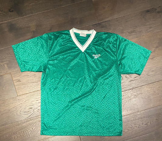 Reebok Small Logo Embroidered Graphic Tee | Size XL | Vintage 1990s Made in USA Polyester Green T-Shirt | Free Shipping to USA |