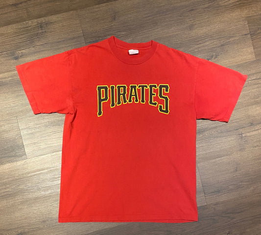 Pittsburgh Pirates Graphic Tee | Size XL | Vintage 1990s Single Stitch MLB Baseball Red T-Shirt | Majestic Tag | Free Shipping to America |