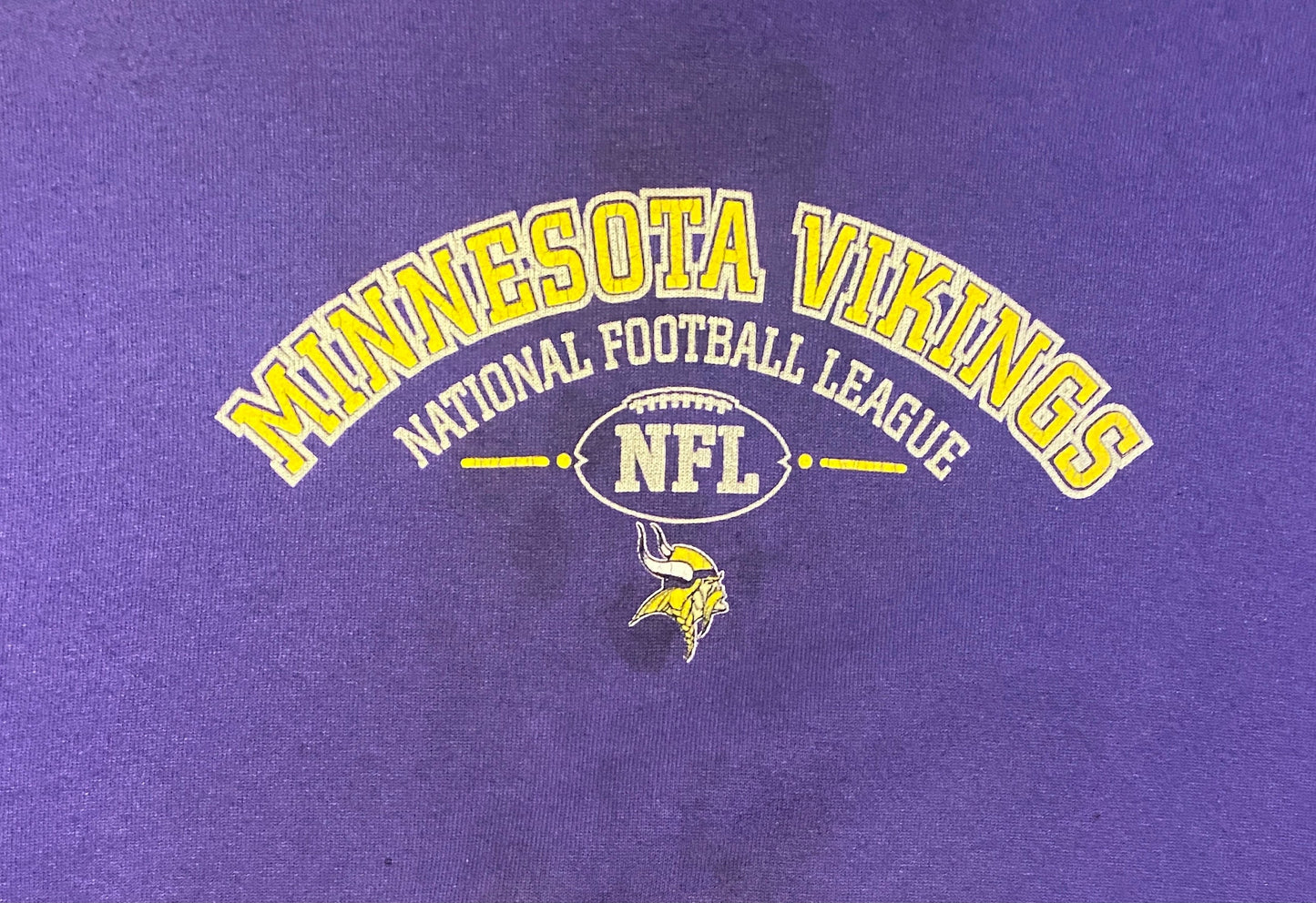 Minnesota Vikings Graphic Crewneck | Size X-Large | Vintage 1990s Football Purple Sweater | Logo Athletic Tag | Free Shipping to USA |