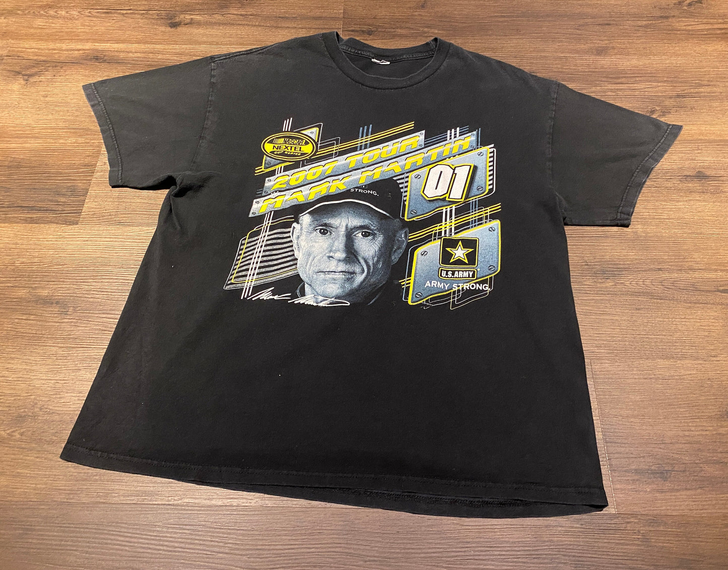 Mark Martin NASCAR Nextel Cup Series Graphic Tee | Size Large | Vintage 2000s NASCAR Racing Black T-Shirt | Free Shipping to USA |