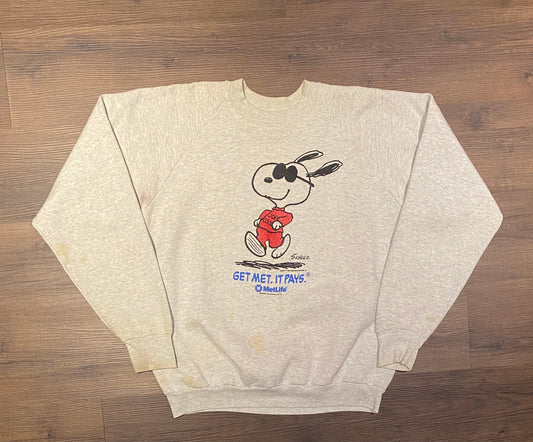 Metlife Get Met. It Pays. Snoopy Peanuts Graphic Crewneck | Size XL | Vintage 1990s Cartoon Grey Sweater | Made in USA|Free Shipping to USA|