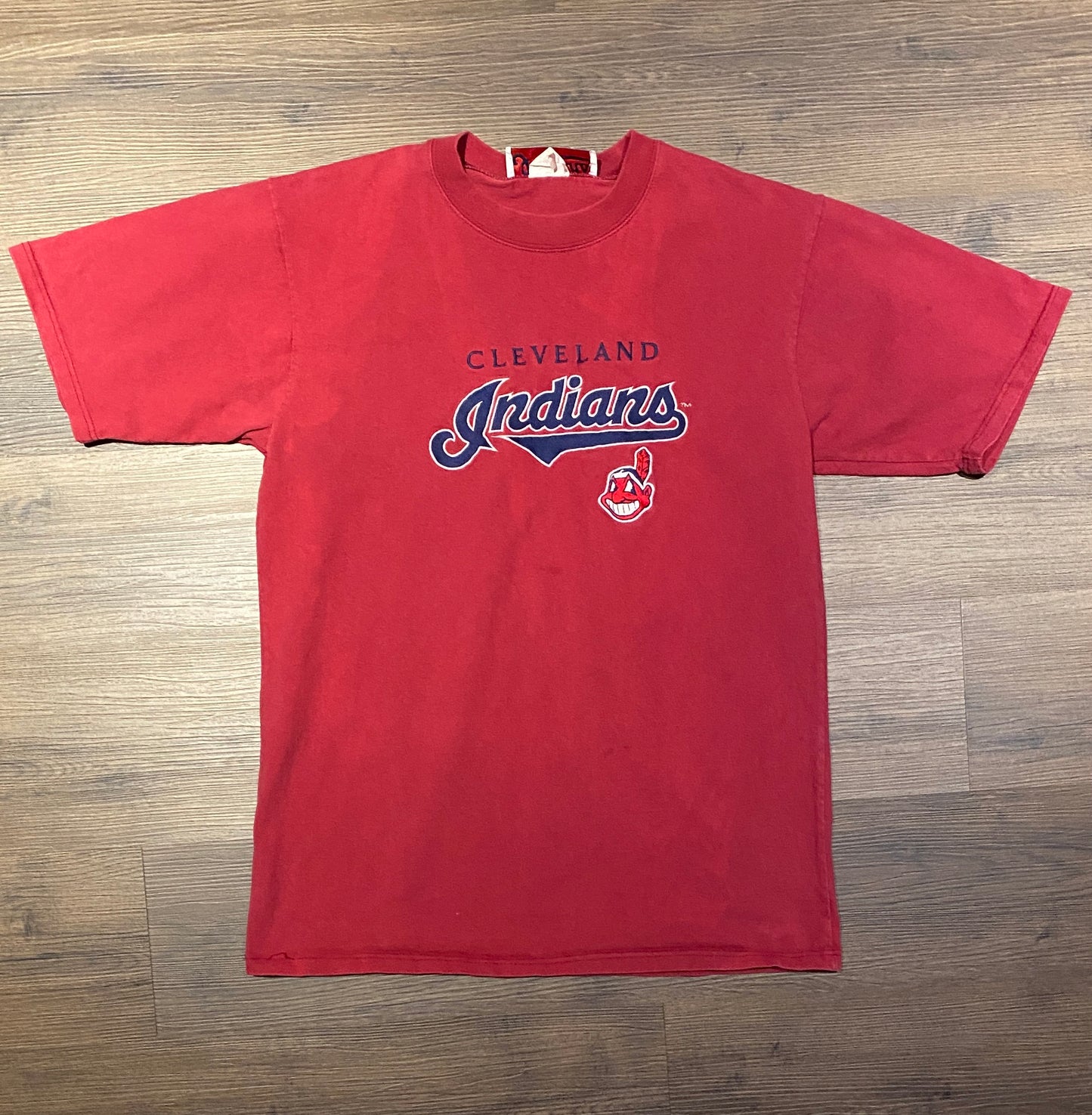 Cleveland Indians Embroidered Graphic Tee | Size Large | Vintage 1990s MLB Baseball Red T-Shirt | Made in Canada | Free Shipping to USA |