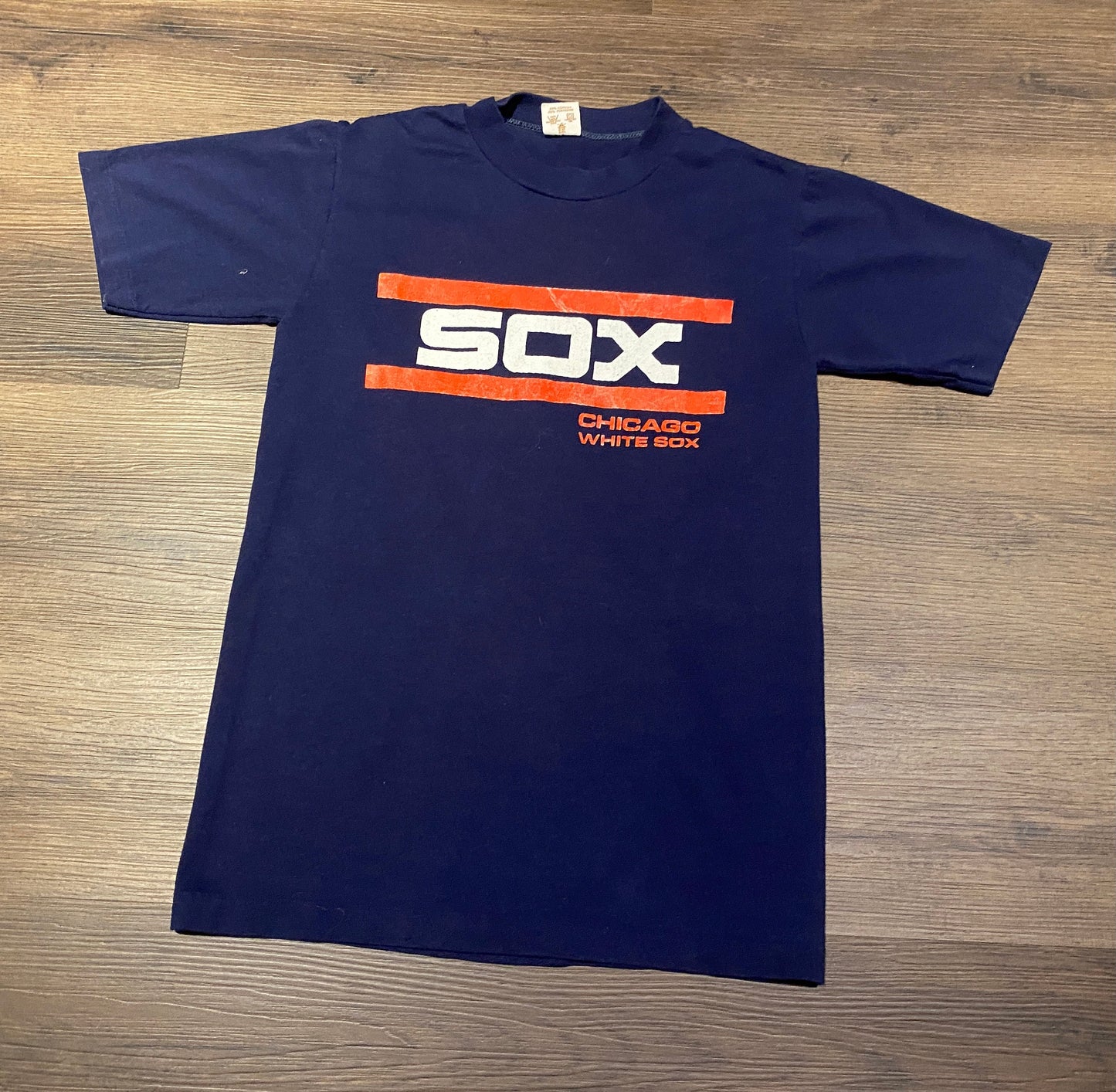 Chicago White Sox Graphic Tee | Size Small | Vintage 1980s MLB Baseball Blue T-Shirt | Logo 7 Made in USA | Free Shipping to USA|