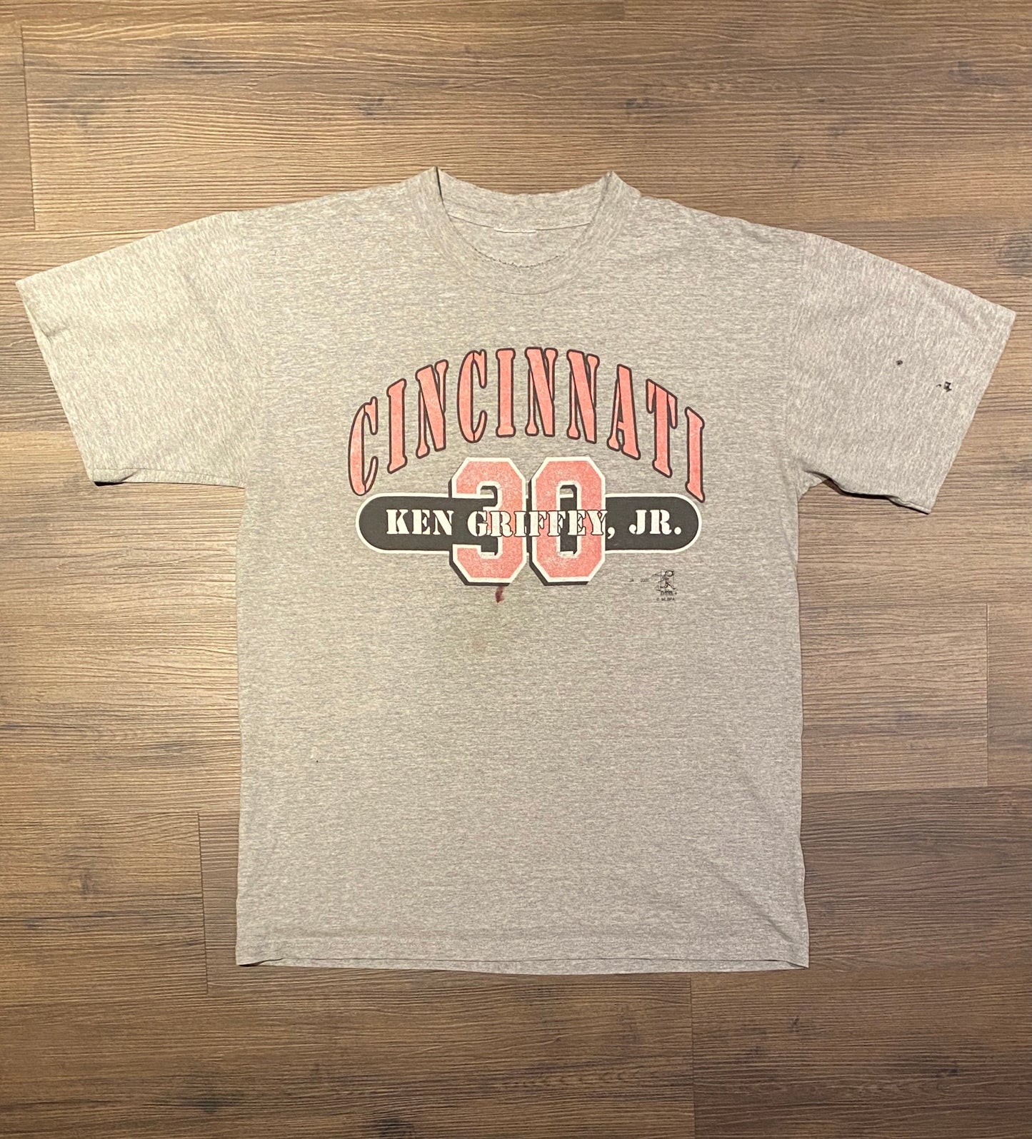 Cincinnati Reds Ken Griffey Jr. Graphic Tee | Size Large | Vintage 2000s MLB Baseball Grey T-Shirt | Free Shipping to USA |