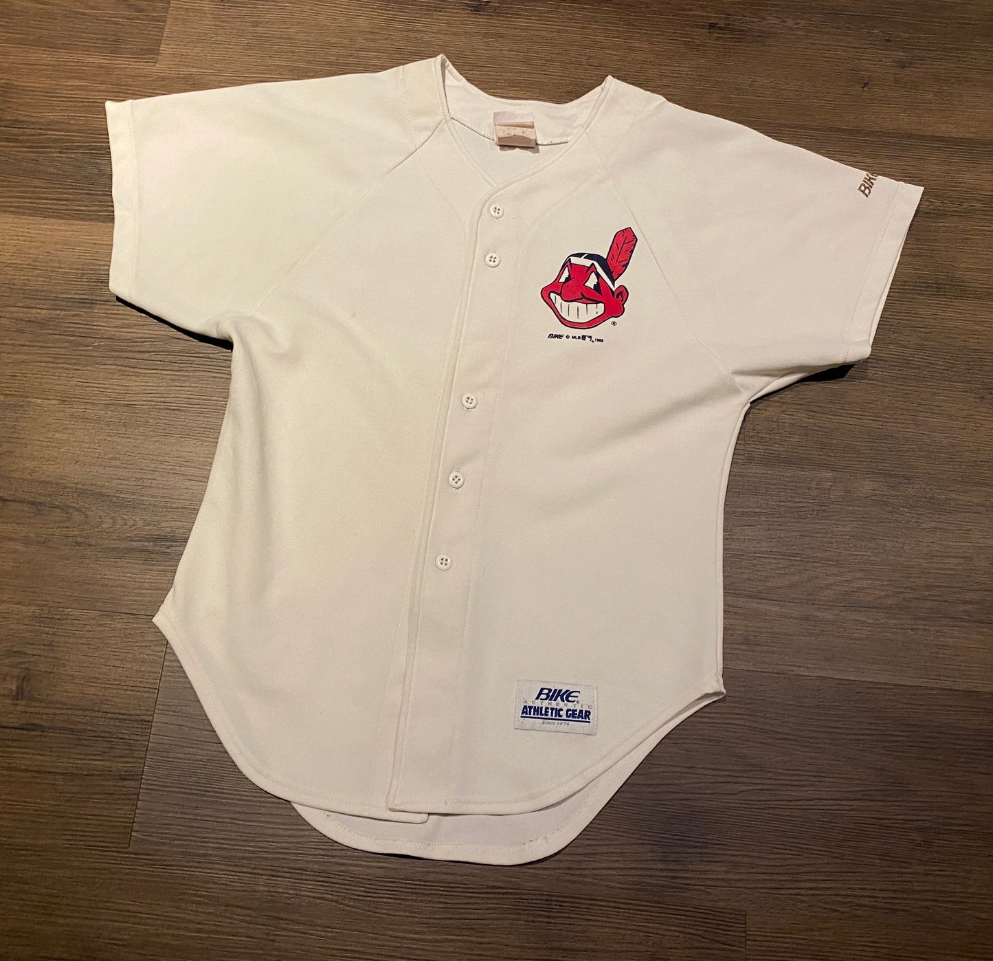 Cleveland Indians Bike Athletics Baseball Jersey | Size X-Large | Vintage 1990s White MLB Baseball Jersey |Free Shipping to USA|