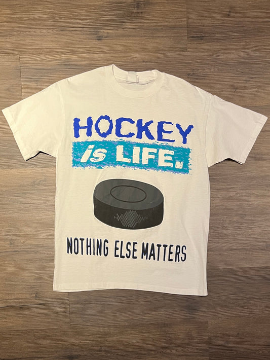 Hockey Is Life Nothing Else Matters Graphic Tee | Size Medium | Vintage 1990s Promotional Funny Tourist White T-Shirt |Free Shipping to USA|