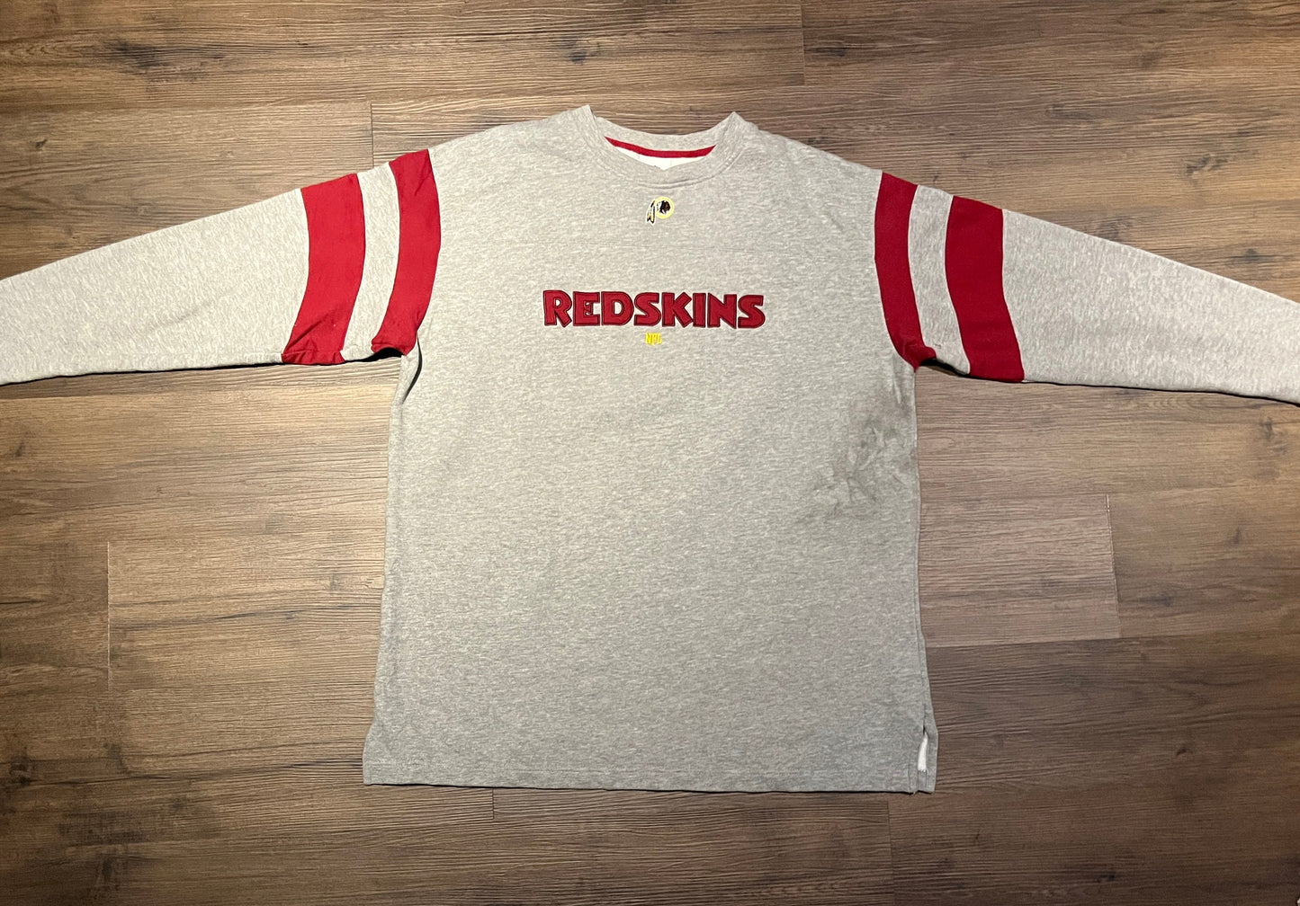 Washington Redskins Stitched Graphic Crewneck | Size X-Large | Vintage 2000s Grey NFL Football Sweater |Free Shipping to USA|