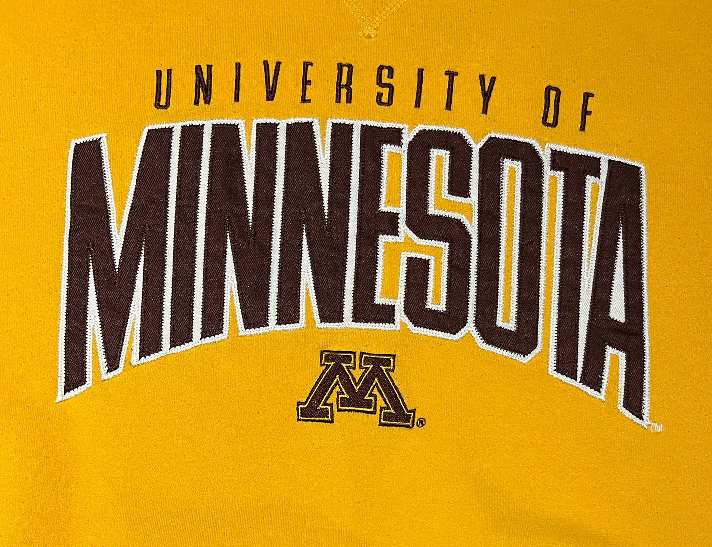 University Of Minnesota Golden Gophers Stitched Graphic Crewneck | Size Medium | Vintage 2000s College Yellow Sweater |Free Shipping to USA|