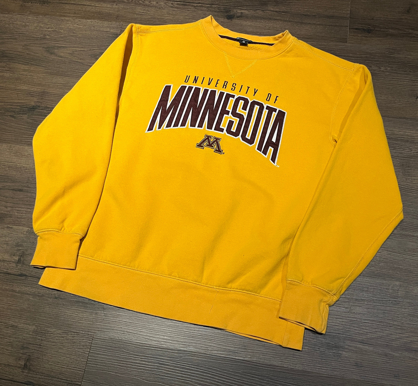 University Of Minnesota Golden Gophers Stitched Graphic Crewneck | Size Medium | Vintage 2000s College Yellow Sweater |Free Shipping to USA|