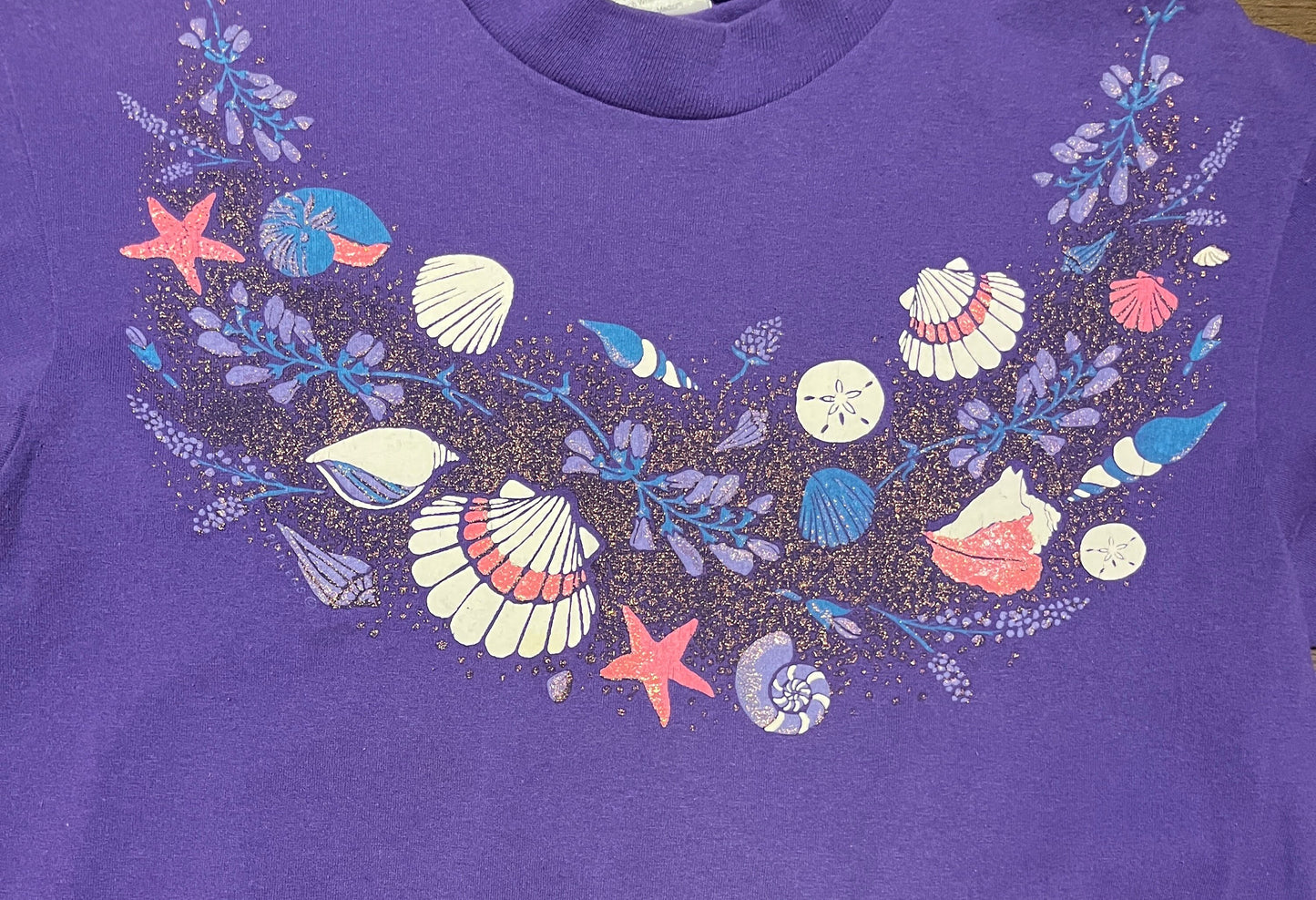 Sea Shells & Clams Graphic Tee | Size Medium | Vintage 1990s Single Stitch Abstract Purple T-Shirt | Made in USA | Free Shipping to USA |