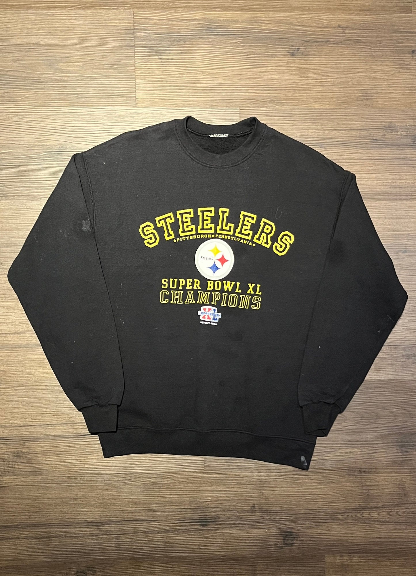 Pittsburgh Steelers Super Bowl XL Champions Graphic Crewneck | Size Medium | Vintage 2000s Football Black Sweater | Free Shipping to USA |