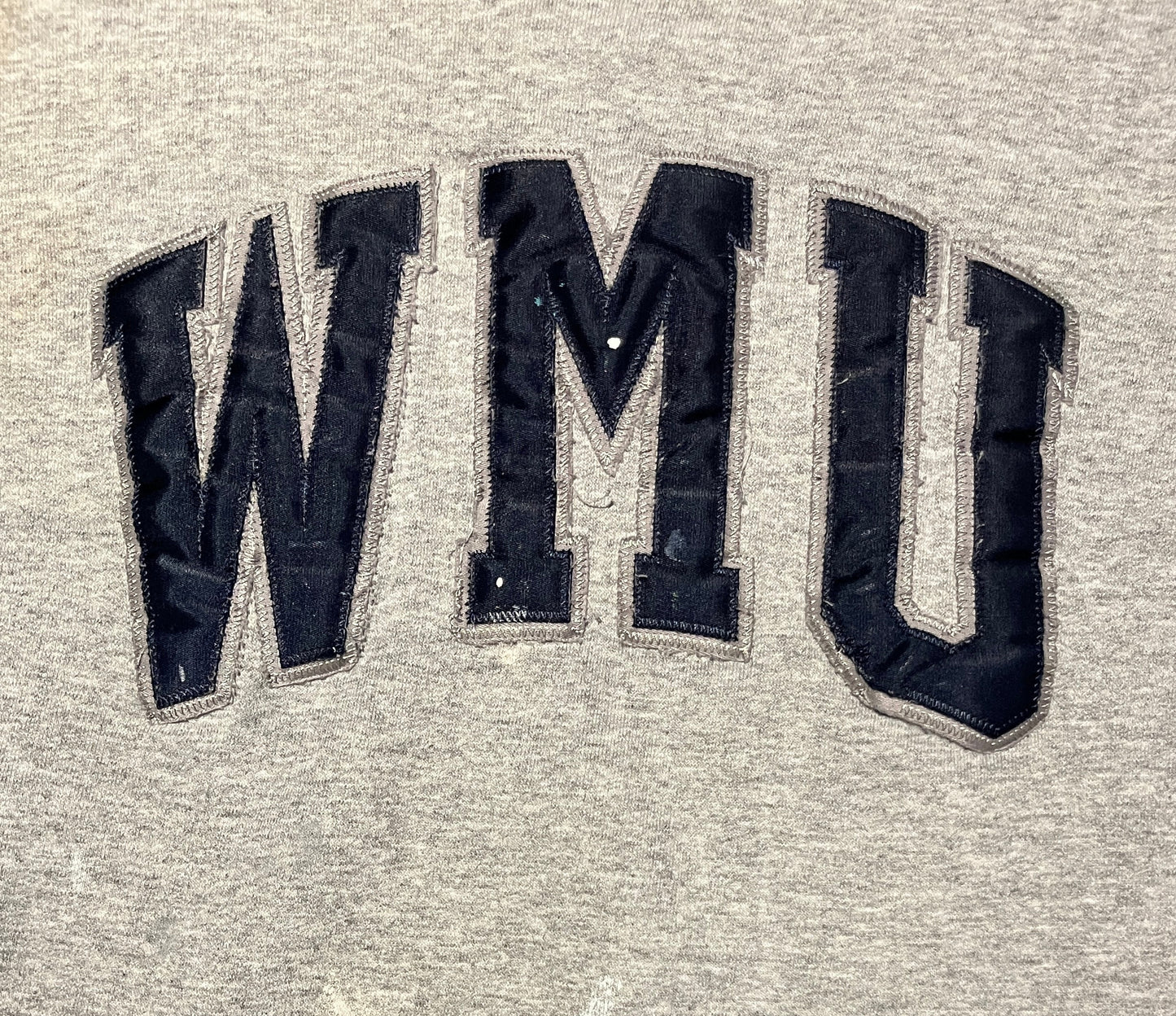 Western Michigan University Broncos Stitched Graphic Crewneck | Size Medium | Vintage 2000s College Grey Sweater | Free Shipping to USA |