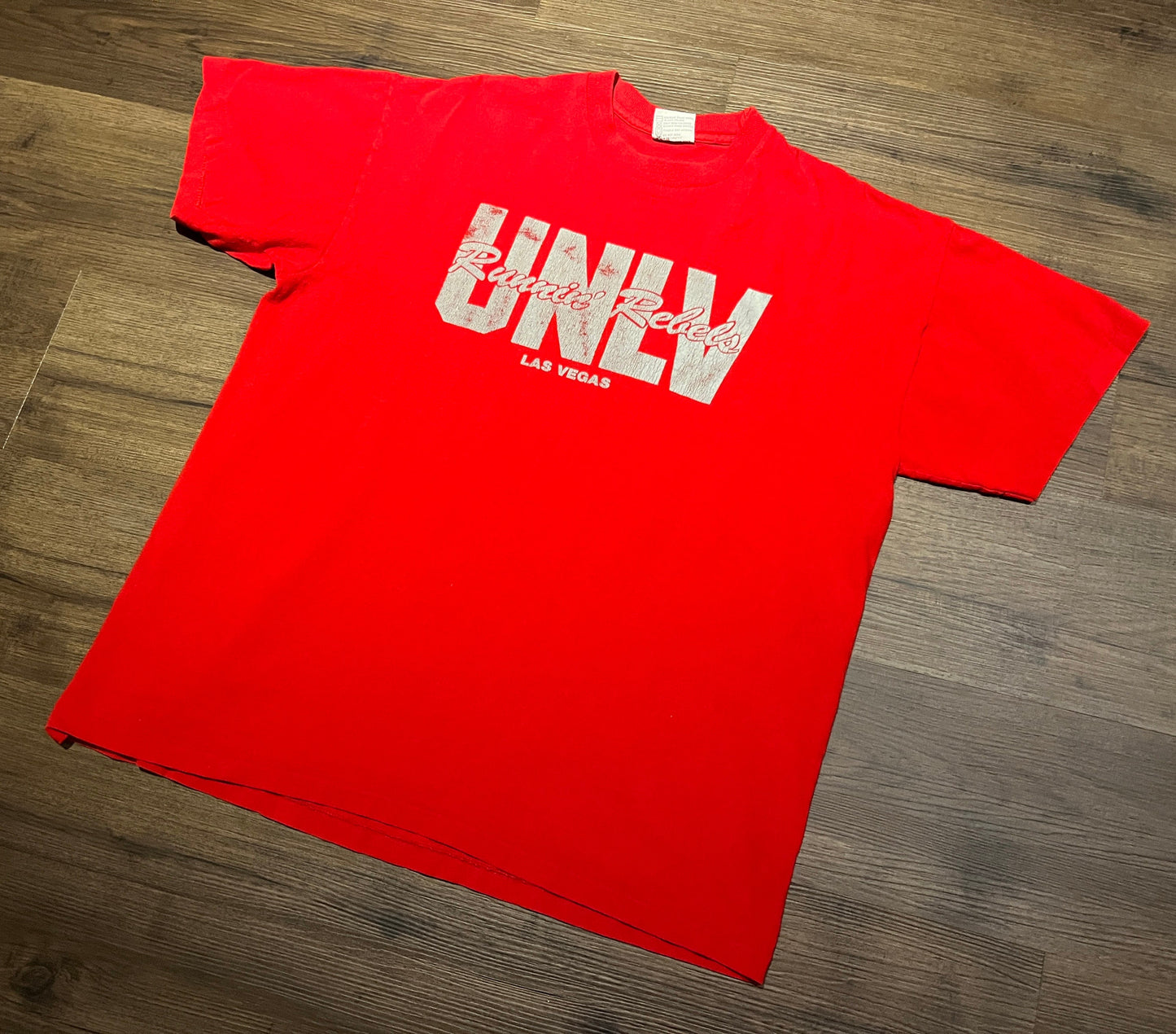 University of Nevada Las Vegas Runnin' Rebels Graphic Tee | Size XL | Vintage 1990s College Single Stitch Red T-Shirt |Free Shipping to USA|