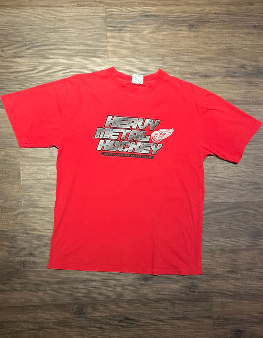 Detroit Red Wings Heavy Metal Hockey Graphic Tee | Size Large | Vintage 2000s NHL Hockey Red T-Shirt | Free Shipping to USA |