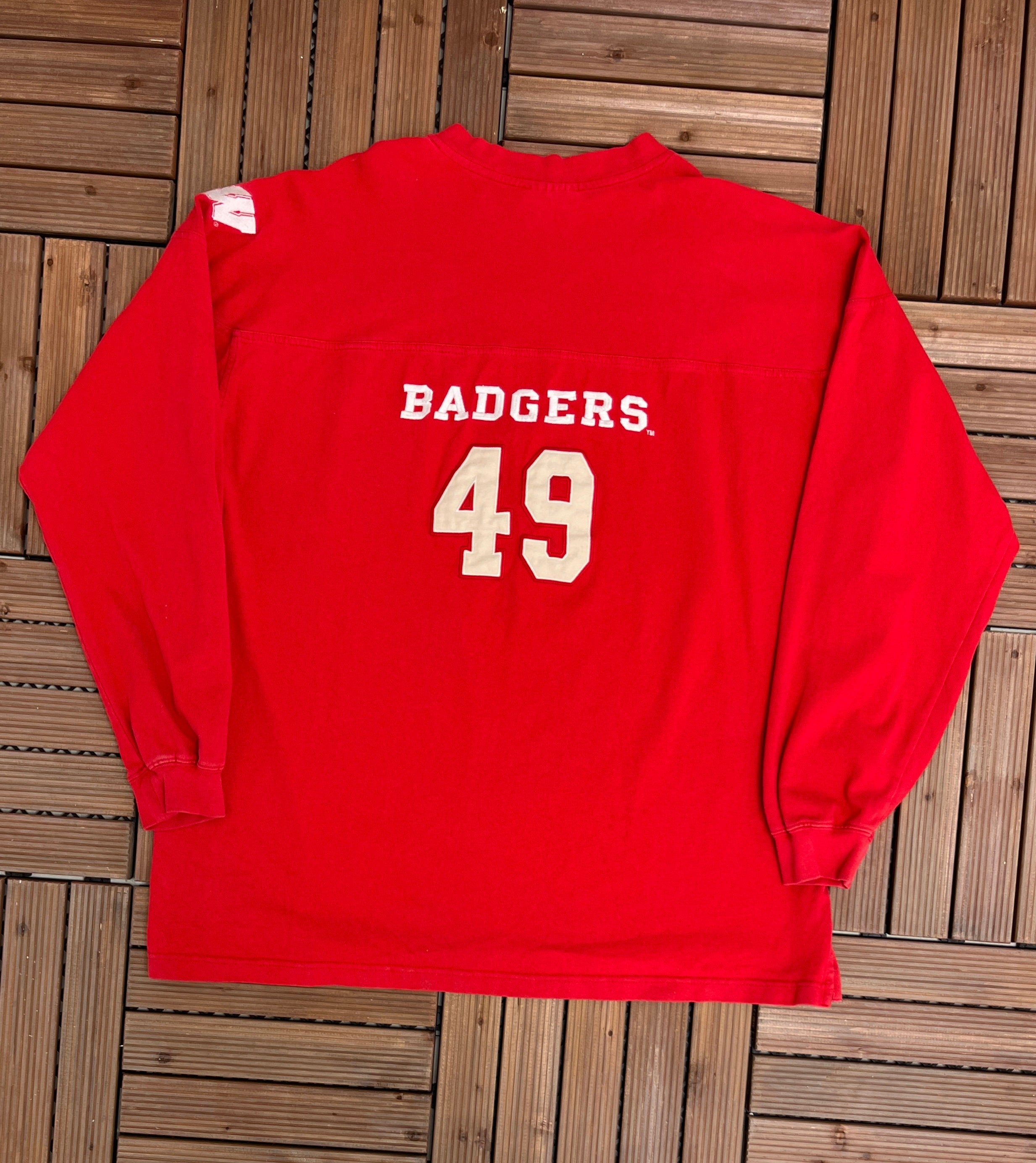 University of Wisconsin Badgers Stitched Graphic Tee | Size X