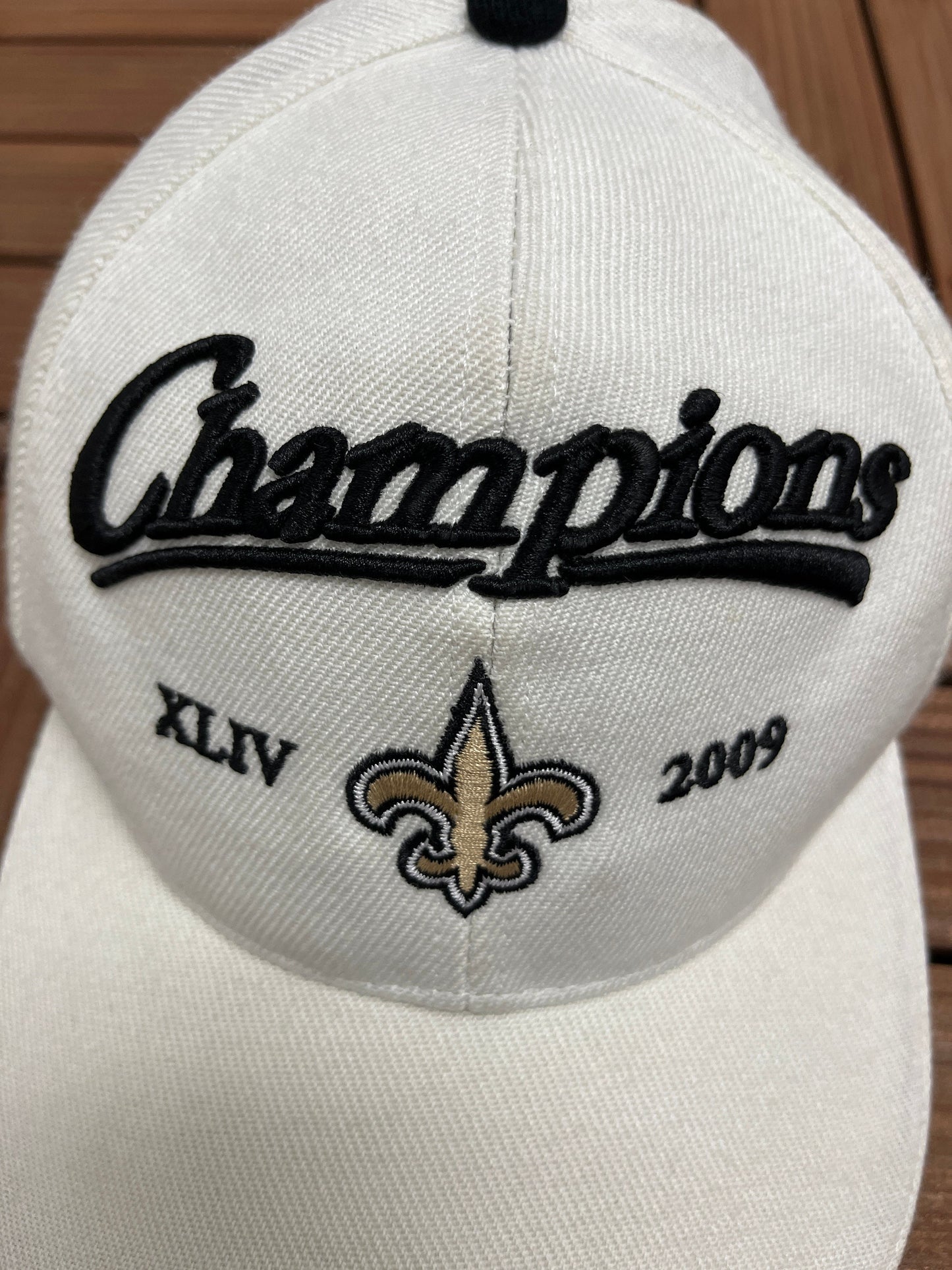 New Orleans Saints Super Bowl XLIV Champions Embroidered Graphic Hat | Strap Back | Vintage 2000s NFL White Cap | Free Shipping to USA |