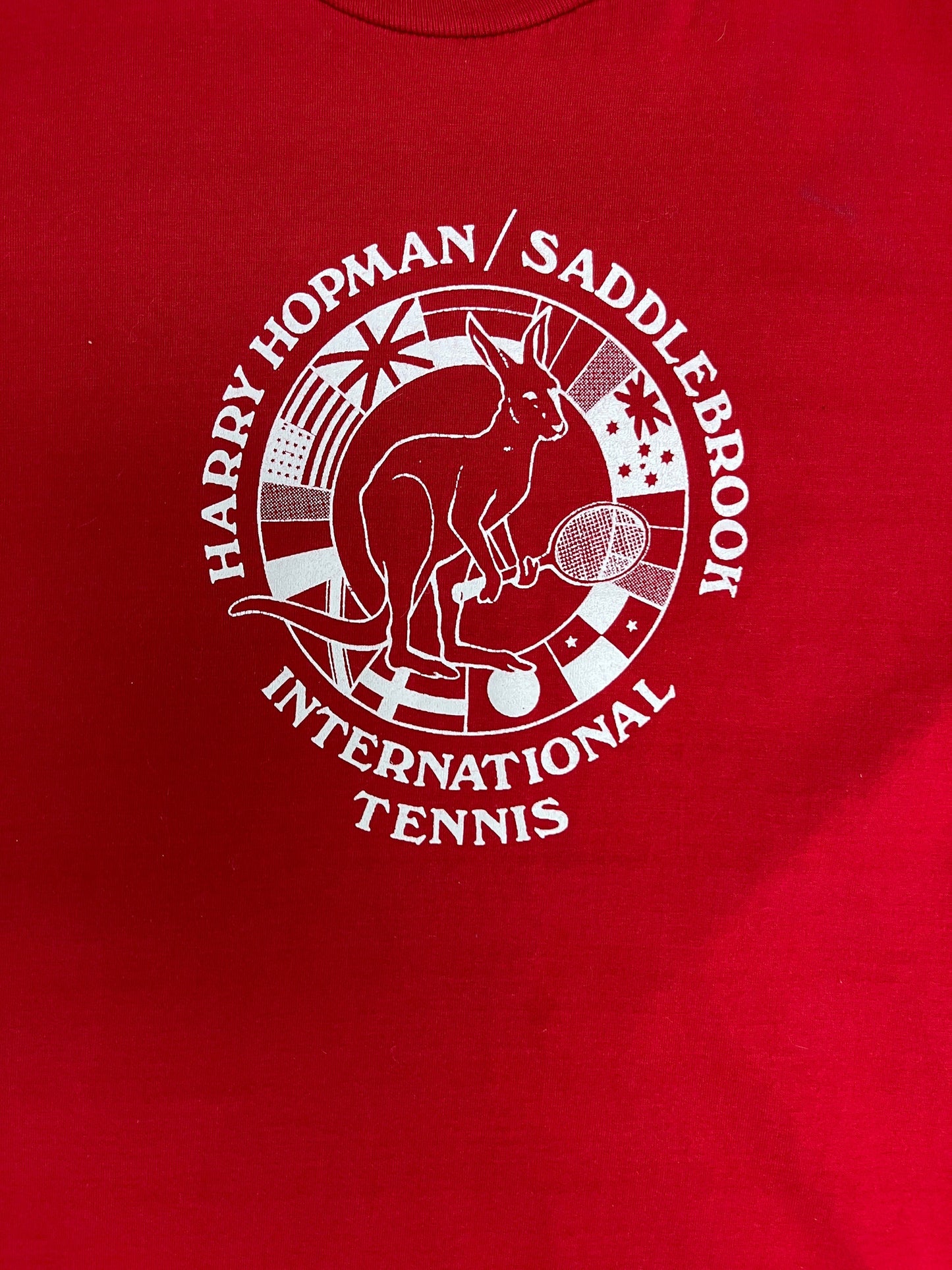 Harry Hopman / Saddlebrook International Tennis Graphic Tee | Size Medium | Vintage 1990s Made in USA Red T-Shirt | Free Shipping to USA |